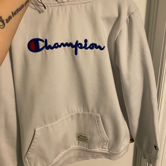 Closet Clean Out - Picture 7 of 10